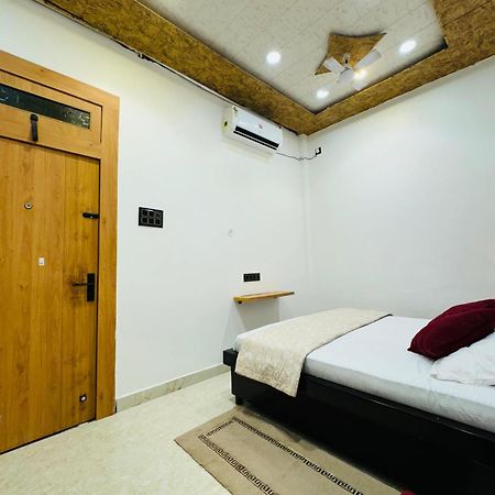 Aura Homestay Váránaszi Kültér fotó